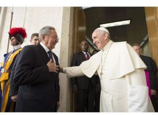 Obama felicita al Papa por su mediación con Cuba