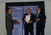 Tomás Prieto, de A Mediar Granada recibe la Medalla