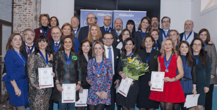 Galería de Fotos Medallas al Mérito Profesional en Mediación