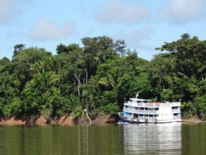 Barco Sembrando la Cultura de la paz, proyecto de Cooperación al Desarrollo