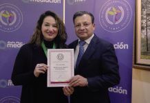 Luciana Cataldi recibe la Medalla al Mérito Profesional