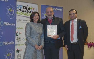 Ramón Alzate, Medalla al Mérito Profesional 2019