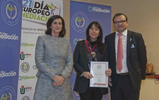 Helena Soleto premiada con la Medalla al Mérito Profesional 2019