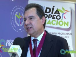 Juan Carlos Martínez habla de la relación entre mediación y notaría Juan Carlos Martinez recibe la medalla al Mérito Profesional