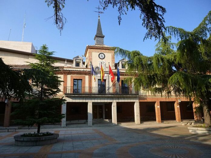 Las Rozas pone en marcha un servicio de mediación policial para vecinos y empresas